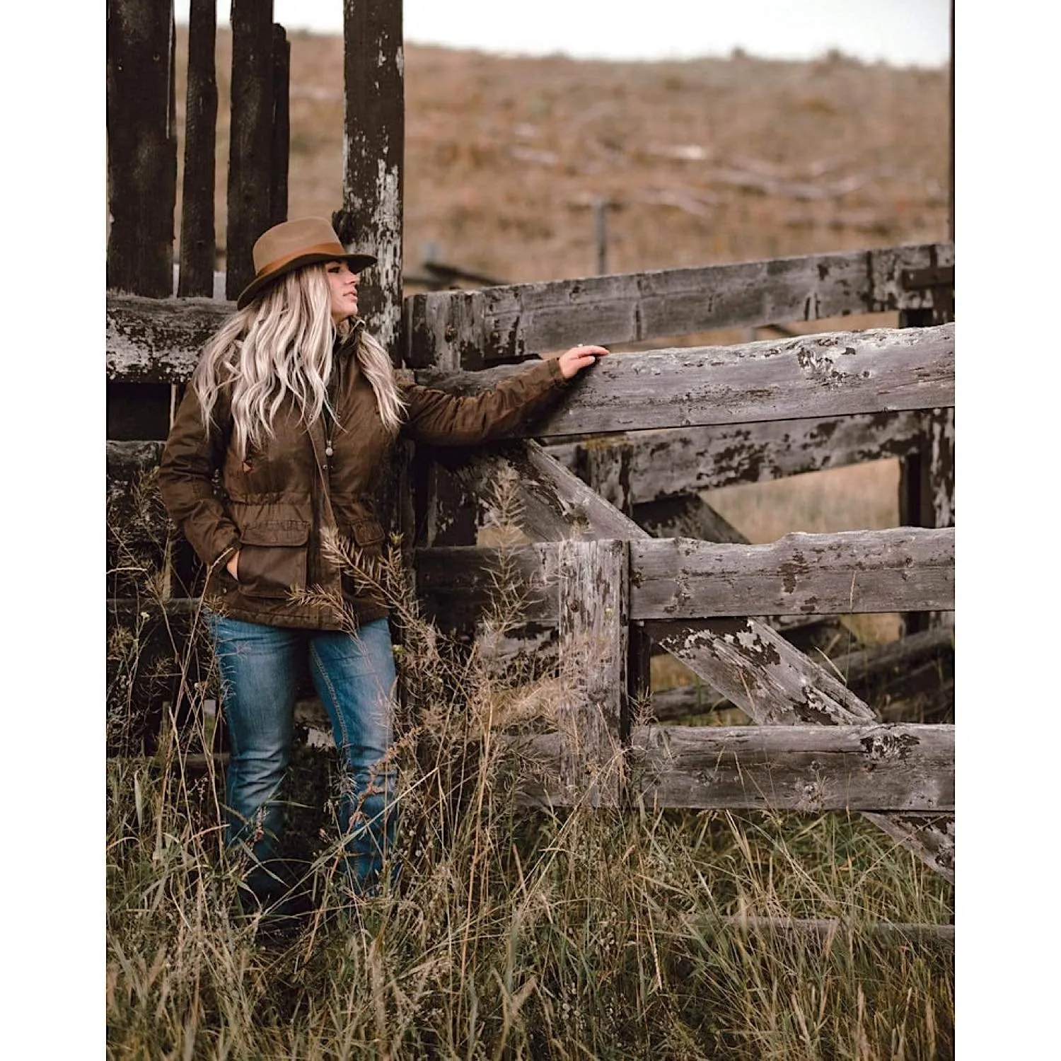 Outback Trading Women's Woodbury Jacket Brown